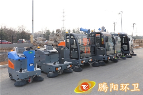 工業(yè)掃地機(jī) vs 洗地機(jī):如何根據(jù)